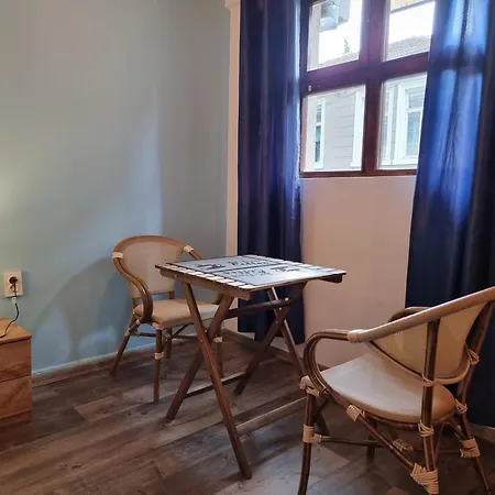 Apartment Breeze In The Center Burgas