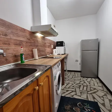 Breeze In The Center Apartment Burgas