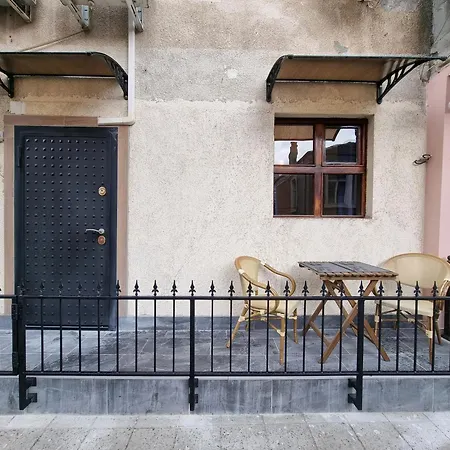 Apartment Breeze In The Center Burgas